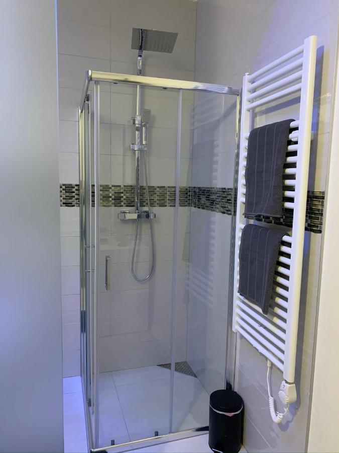 Executive Double Room With En-Suite City Centre In Guest House R1 卢森堡 外观 照片